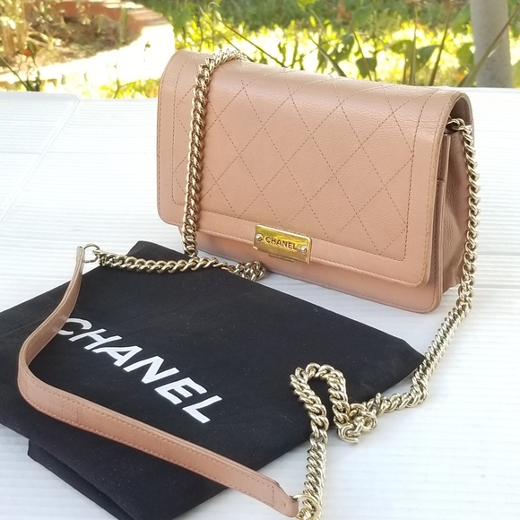 CHANEL Timeless Grained Calfskin Quilted Label Click Flap Wallet On Chain WOC - Picture 1 of 16